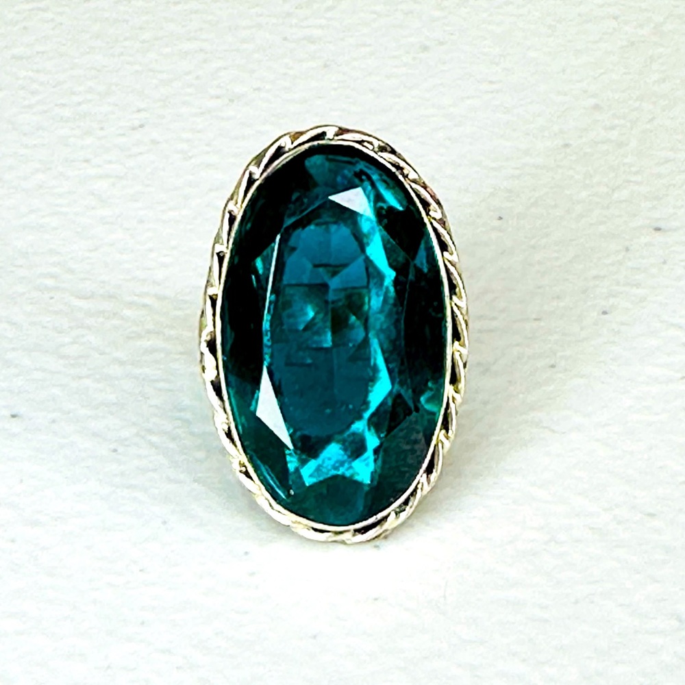 Vtg Oval Cut Glass Art Deco (Faux Emerald)